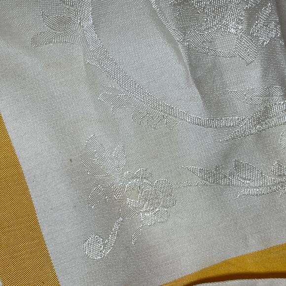 Vintage Set 8 Linen Napkins Cream w/ Yellow Boarder Embroidered Red Rose 14x13 - Picture 8 of 12